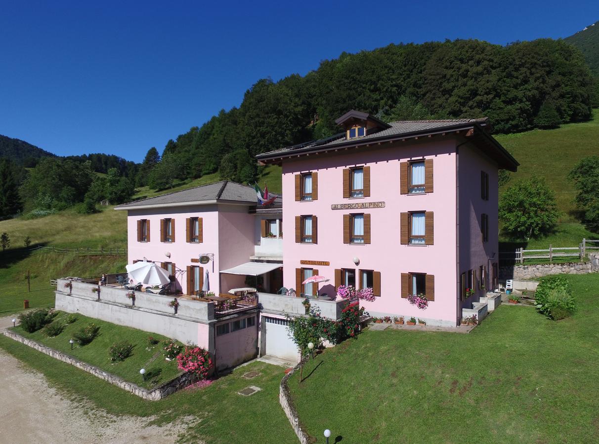 Albergo Alpino Da Tullio Avio Zewnętrze zdjęcie
